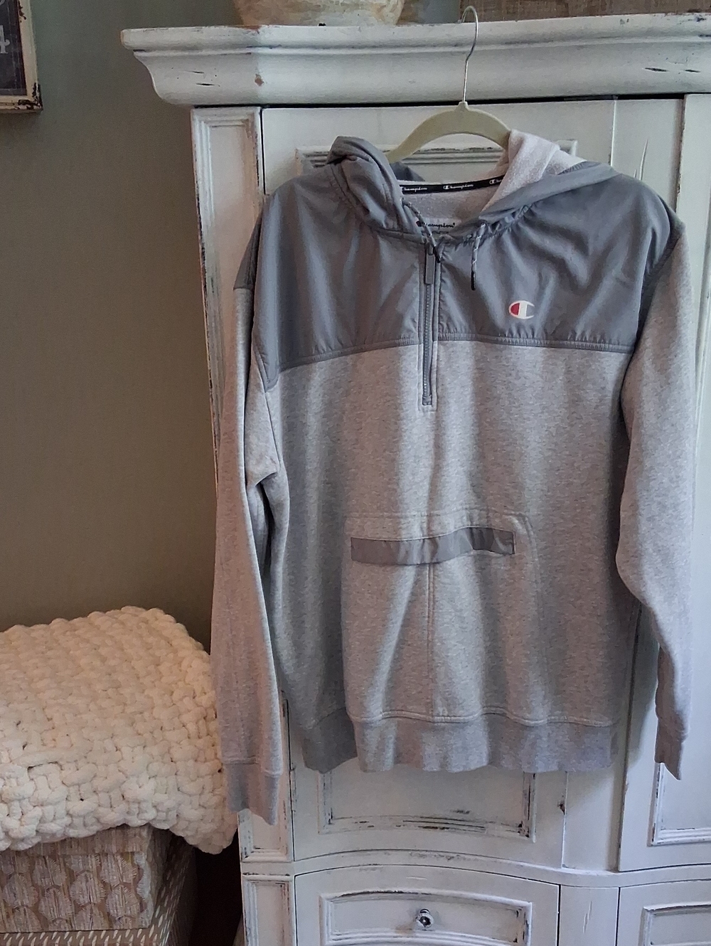Champion Men's Light Gray Half-Zip Hooded Pullover